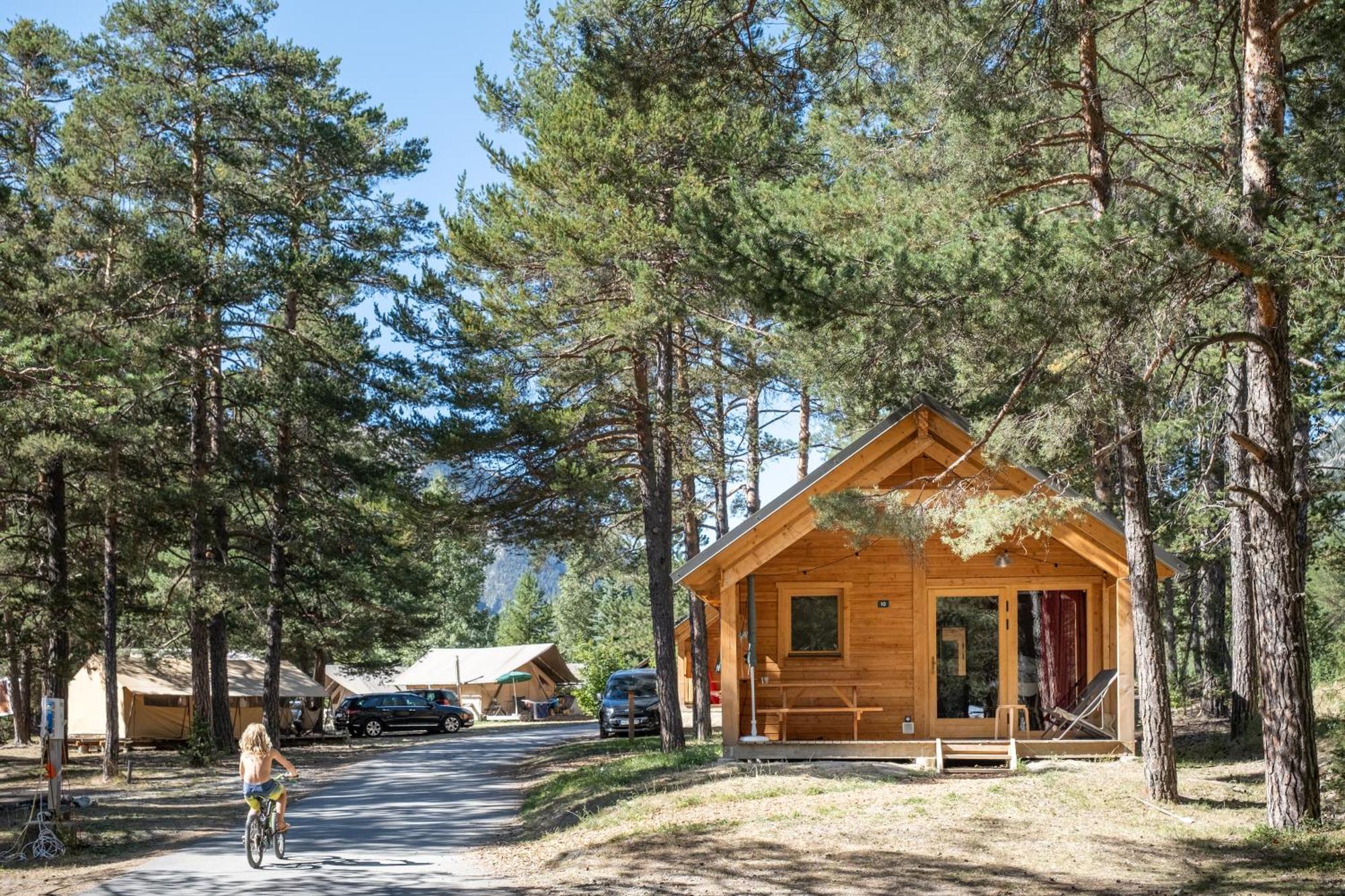 Huttopia La Claree Val-des-Prés Exterior photo